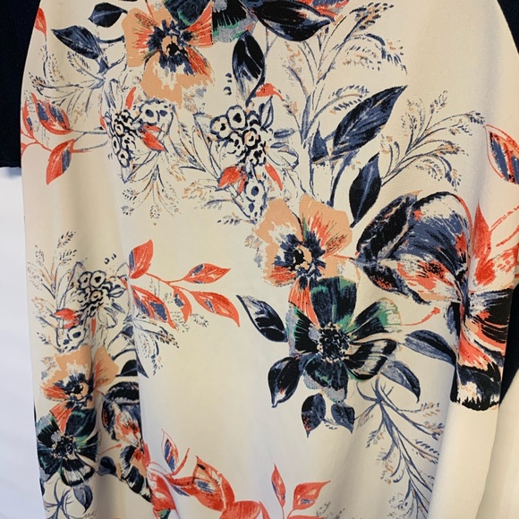 12PM by MonAmi medium blue floral - Picture 3 of 5